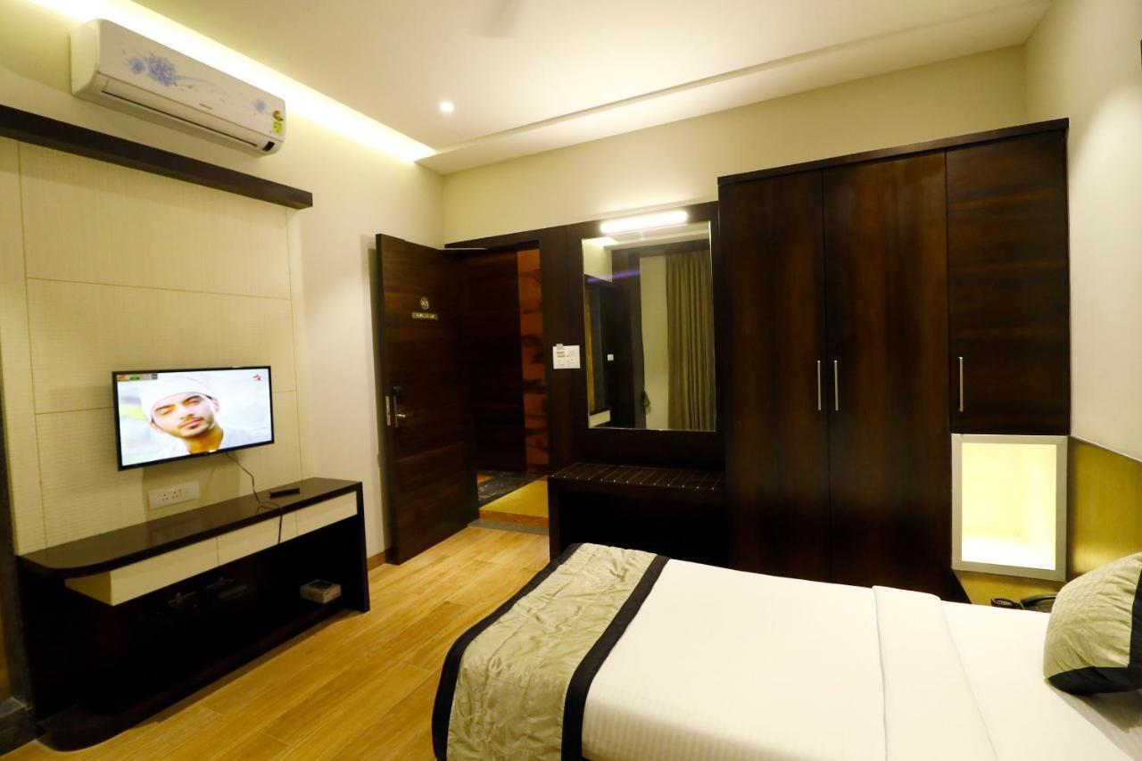Baramati Hotel The Royal Inn المظهر الخارجي الصورة